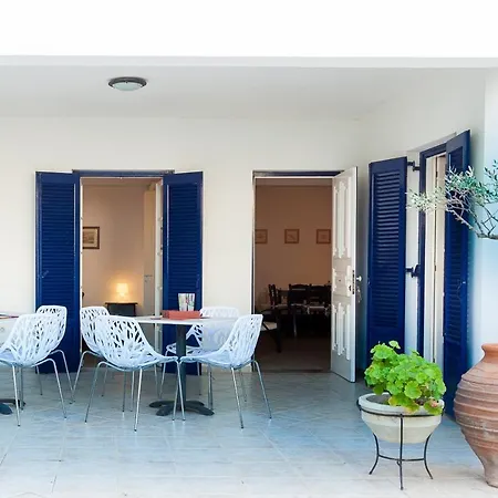 Thanos Luxury Apartment In Spetses Exterior photo