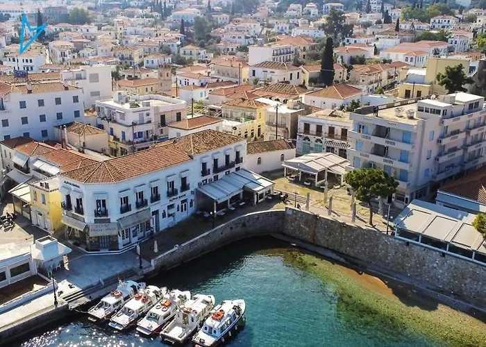 Thanos Luxury Apartment In Spetses