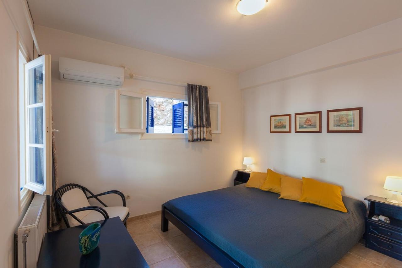 Thanos Luxury In Apartment